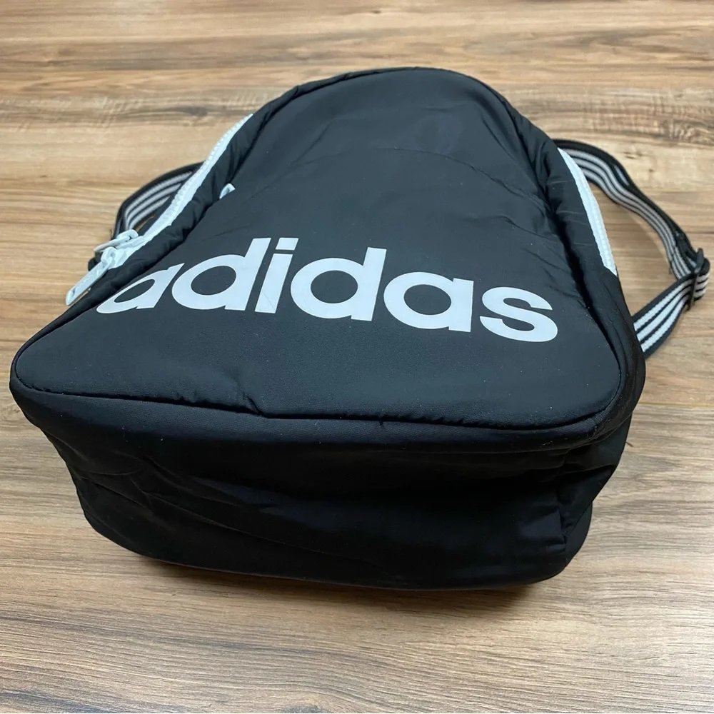 Adidas Small Backpack Color‎ Black - Picture 2 of 9